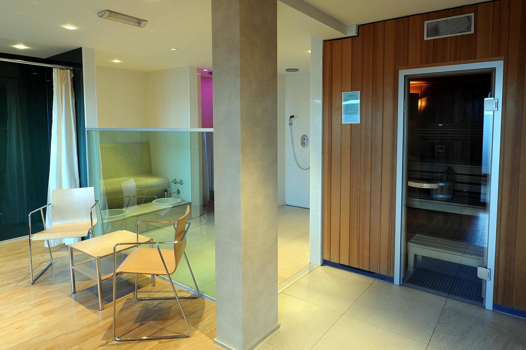 Hotel Postillion Amersfoort Veluwemeer 4*